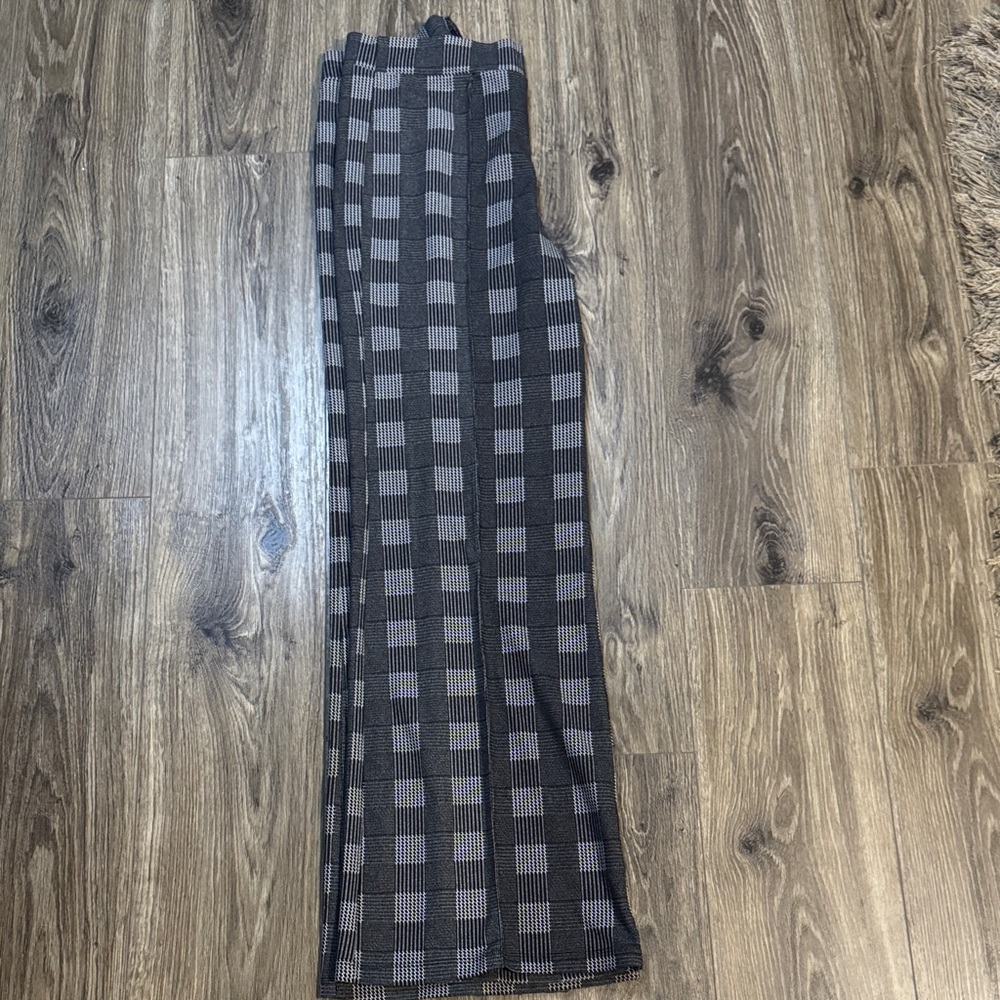 Women's Wide Leg Checkered Pants - Black and Gray